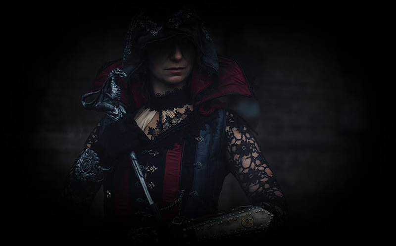 Vintera_Cosplay-Evie_Frye-Title